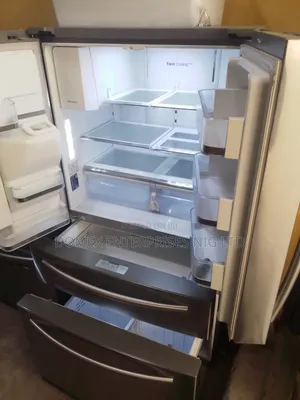 Samsung Inverter With Dispenser Fridge and Freezer