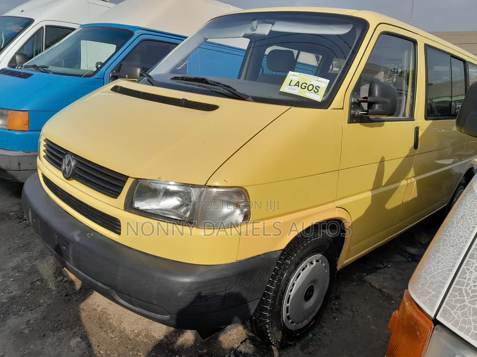 Volkswagen Transporter 2005 Yellow