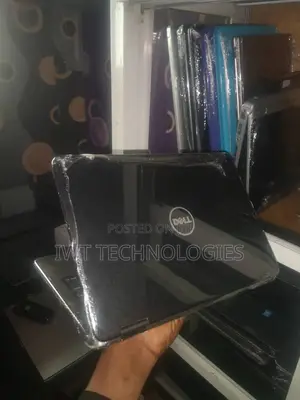 Laptop Dell 4GB AMD HDD 500GB