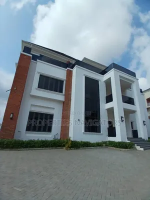 7bdrm Duplex in Guzape District for sale