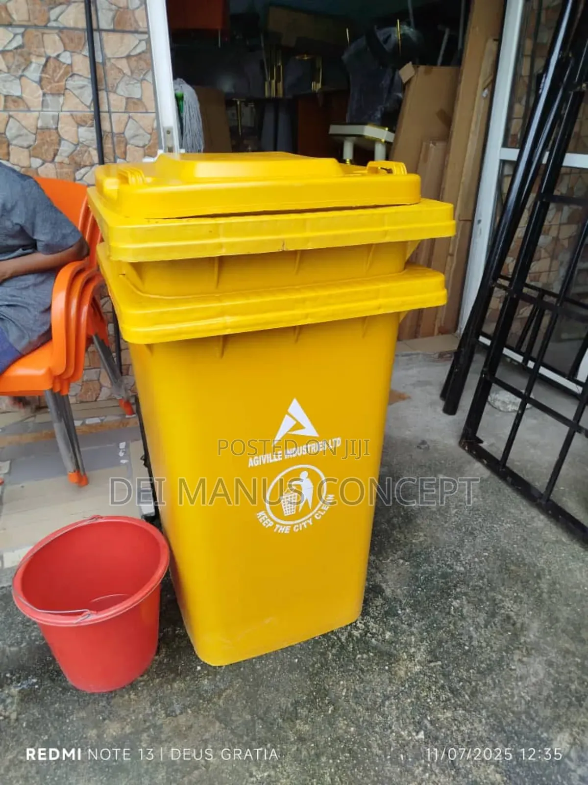 240 Liters Trash Bin