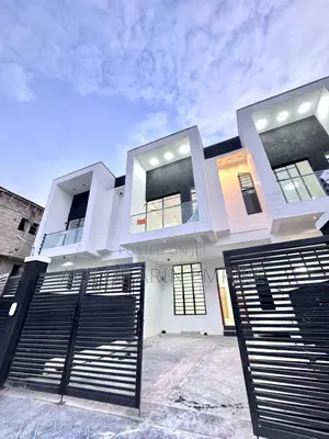 4bdrm Duplex in Ikota for sale