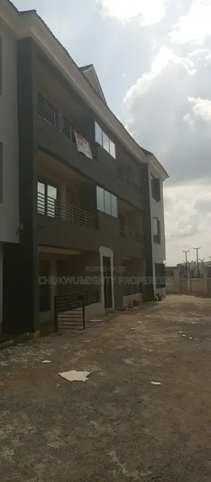 3bdrm Block of Flats in Jahi Property for sale