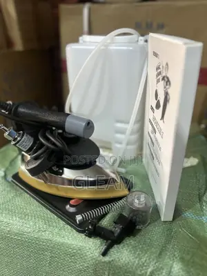 Penguin Gravity Steam Iron With De-Mineralized