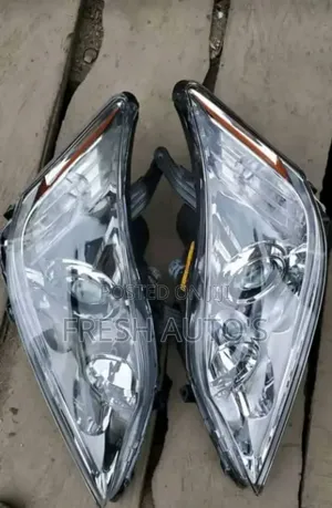 Head Lamp Es 350 2010