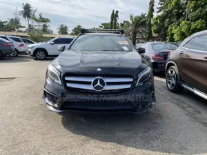 Mercedes-Benz GLA 250 2015 Black