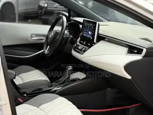 Toyota Corolla 2019 Silver