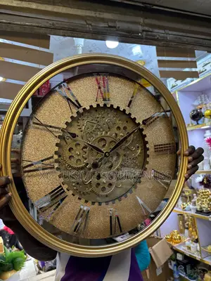 Glitter Clock With Rotor Gears
