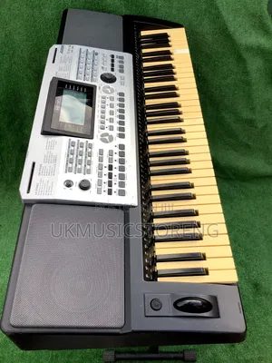 Photo - Medeli A800 61-Key Touch Respon Electronic Keyboard Arranger