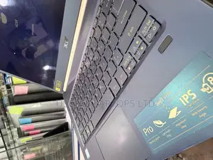 Laptop Acer Swift 5 Pro 16GB Intel Core I7 SSD 256GB