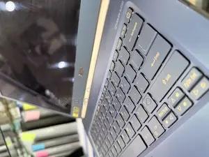 Laptop Acer Swift 5 Pro 16GB Intel Core I7 SSD 256GB