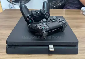 Ps4 Slim 1tb With 2 Pads And 20 Games (Low Version)