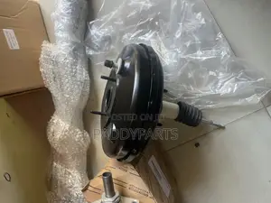 Toyota Land Cruiser Prado Brake Booster 44610-6a190