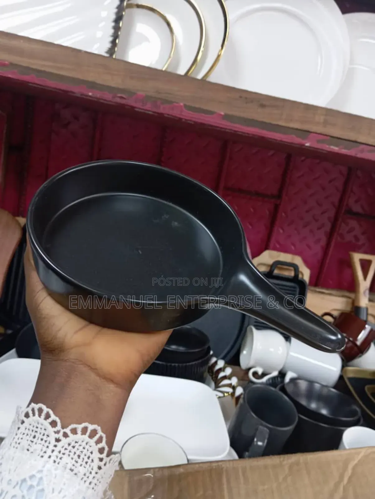 100% Ceramic Dish With Handle - 36pcs