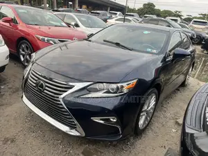 Lexus ES 2016 Blue