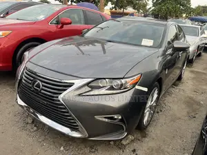 Lexus ES 2016 Gray