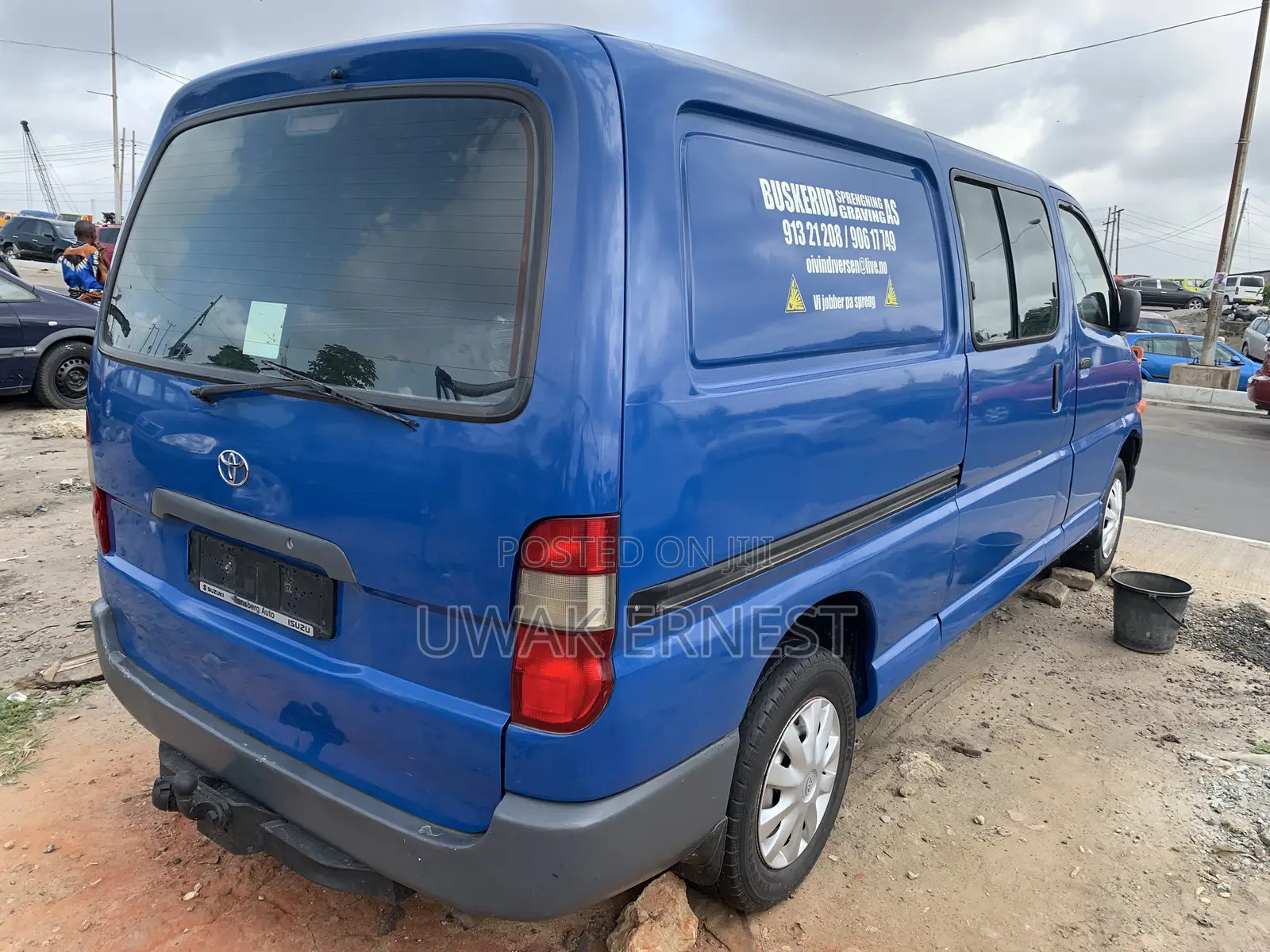 Toyota HiAce 2004 Blue