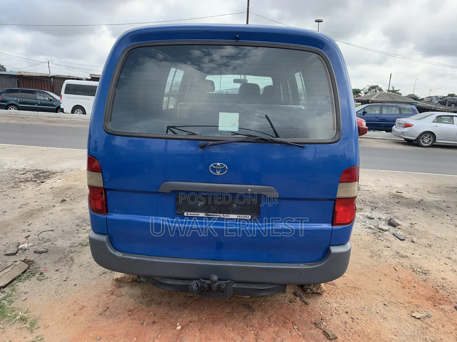 Toyota HiAce 2004 Blue