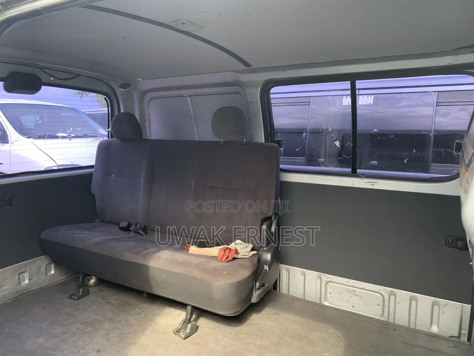Toyota HiAce 2005 Silver