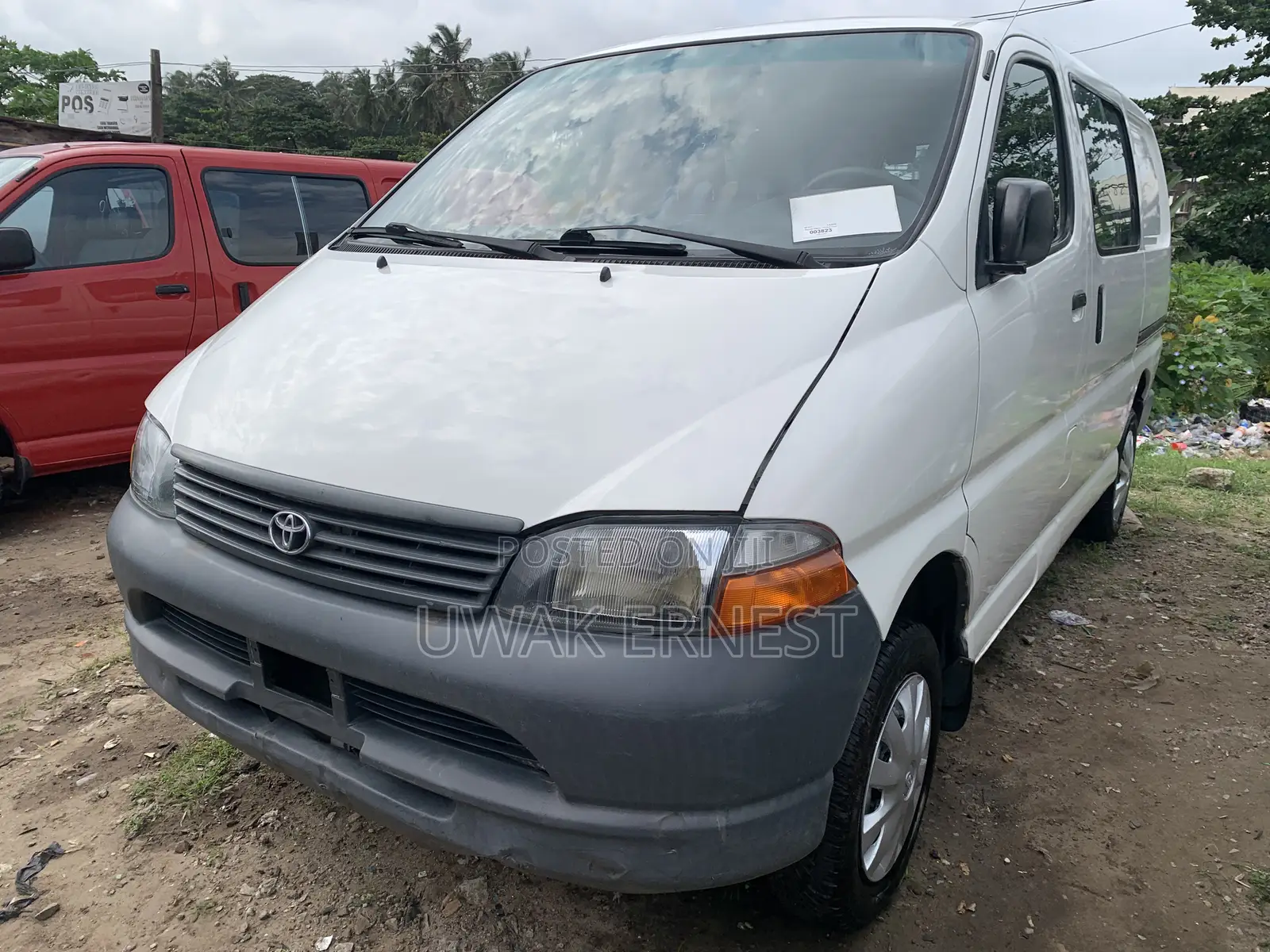 Toyota HiAce 2003 White