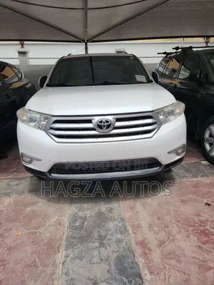 Toyota Highlander Limited 2011 White