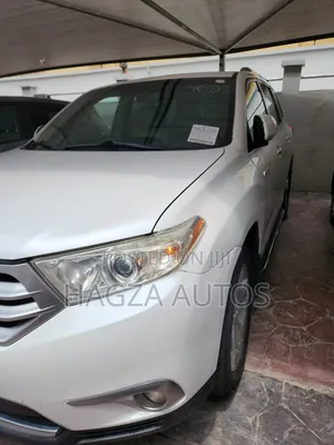 Toyota Highlander Limited 2011 White