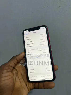 Apple iPhone XR 64 GB Red