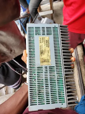 Amplifier Is250 2008
