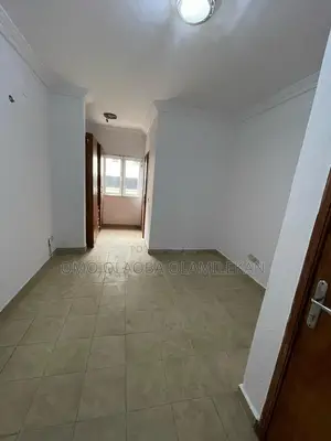 Photo - Mini Flat in Chevron for rent