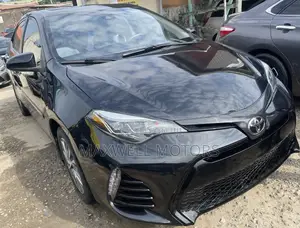 Toyota Corolla XLE (1.8L 4cyl 2A) 2019 Black