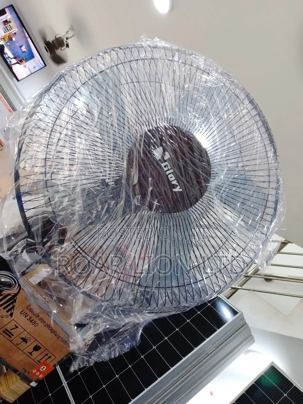 16inches Solar Rechargeable Fan With Panel