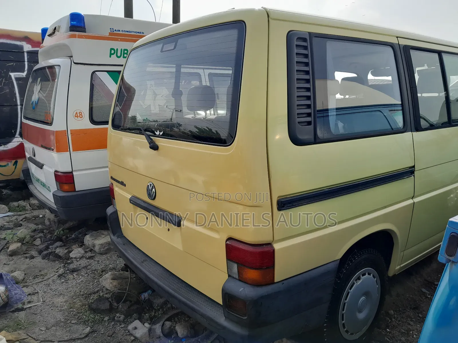 Volkswagen Transporter 2005 Yellow