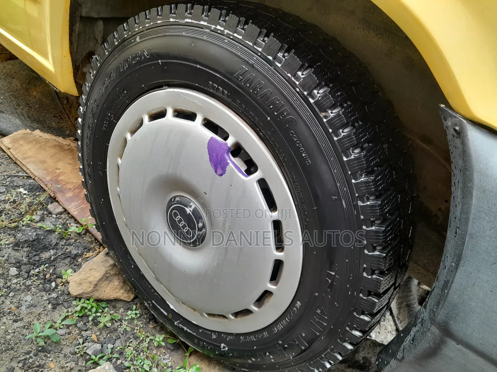 Volkswagen Transporter 2005 Yellow