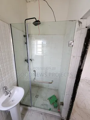 Shower Glass Doors { Hinged Opening