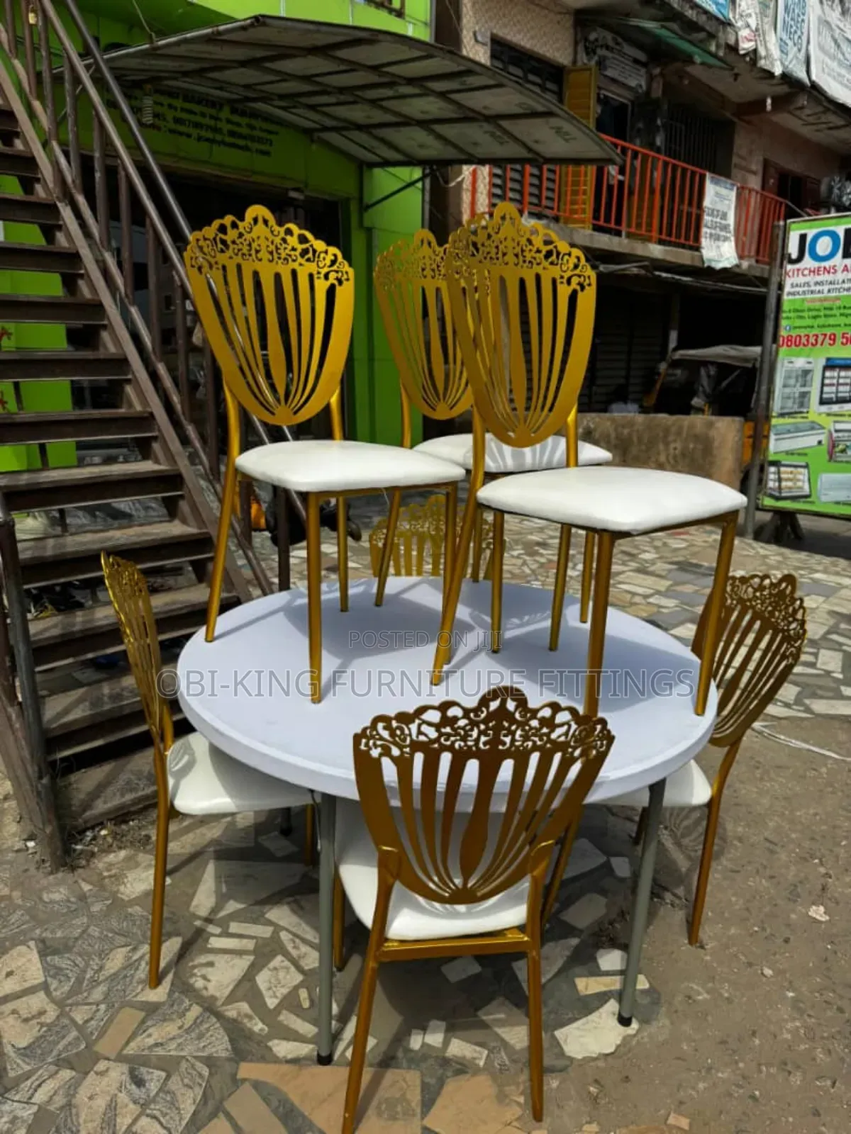 New Design Chivalry Chair
