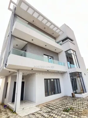 Photo - 5bdrm Penthouse in Seye Nuga, Ibadan for sale