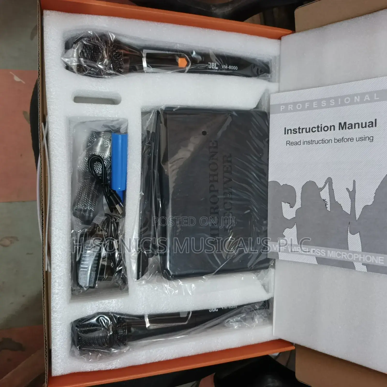 Professional JBL Vm-8000 Wireless Microphone.