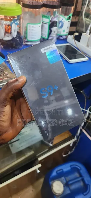 New Samsung Galaxy S9 Plus 64 GB Black