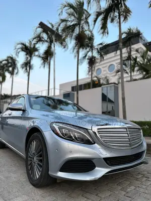 Mercedes-Benz C300 Luxury 4dr AWD 4Matic Sedan (2.0L 4cyl 7A) 2015 Blue