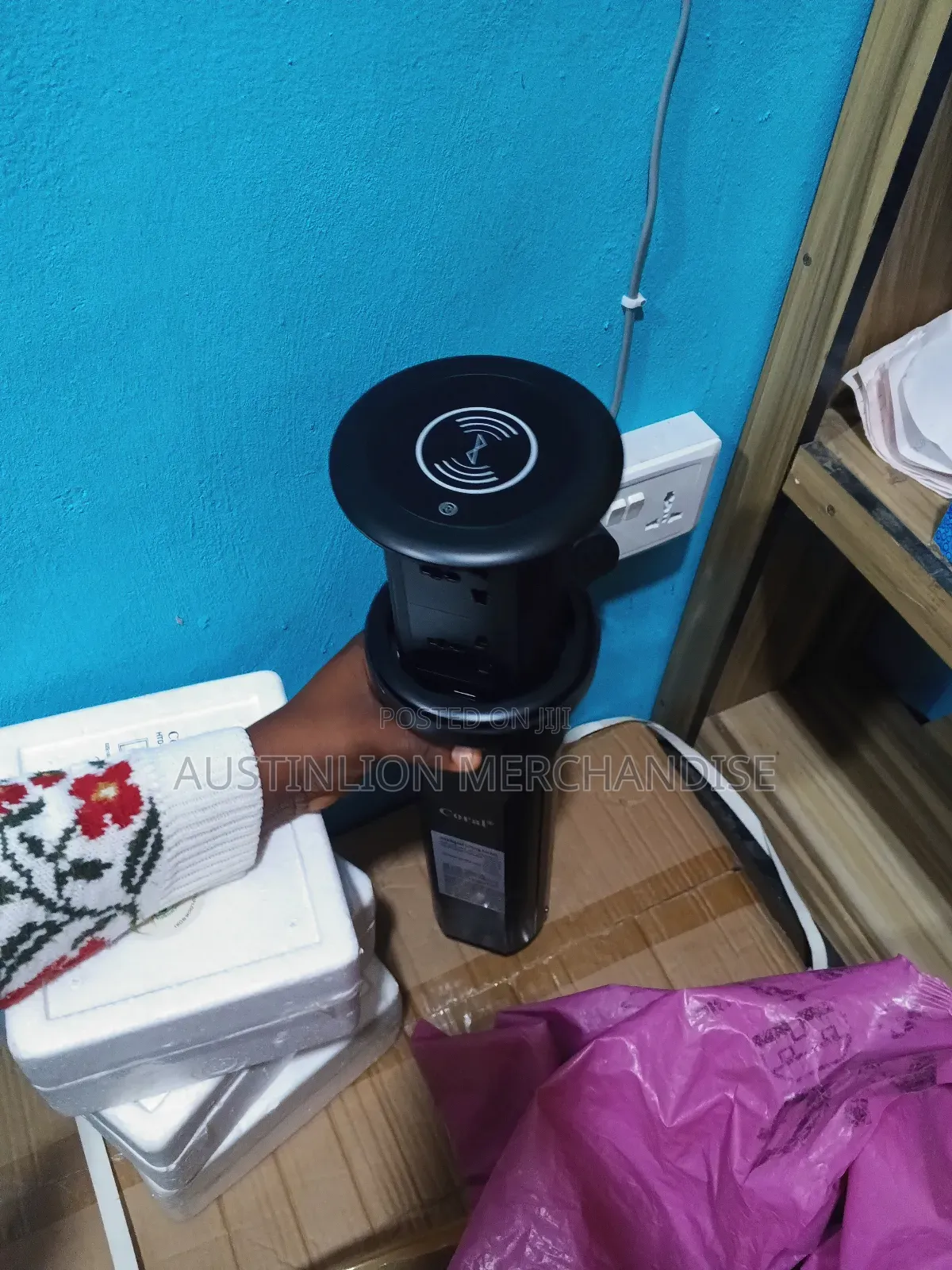 Wireless Table Socket