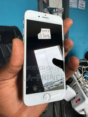 Apple iPhone 8 64 GB Black