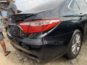 Toyota Camry SE 4dr Sedan (2.5L 4cyl 6A) 2015 Black