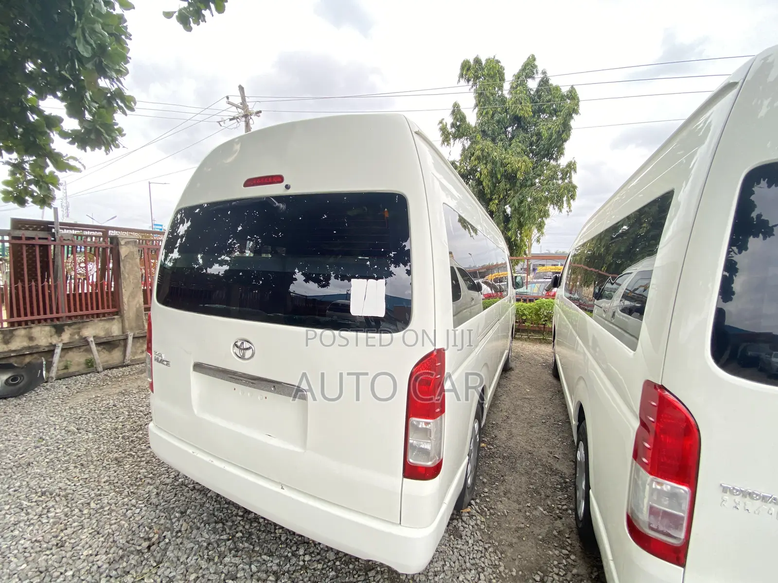 Toyota HiAce 2015 White
