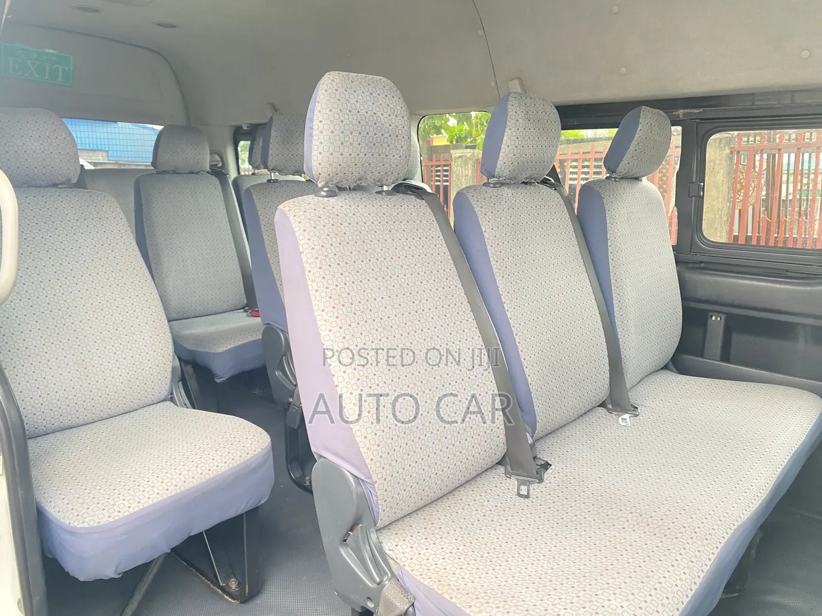 Toyota HiAce 2015 White