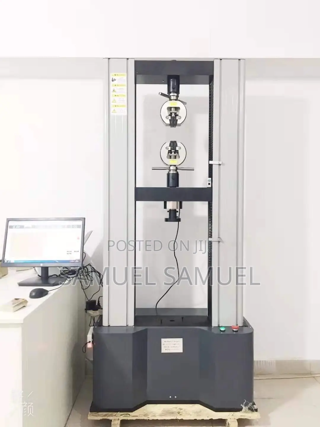 Universal Testing Machine 650kn