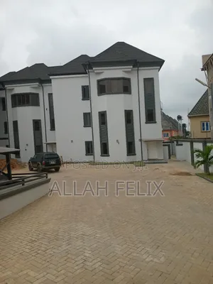4bdrm Duplex in Guzape District for sale