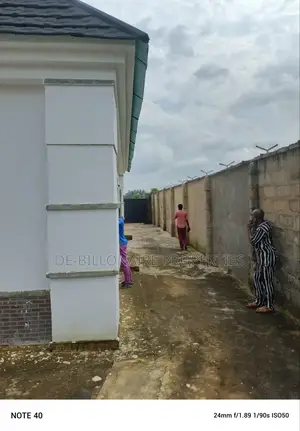 4bdrm Bungalow in Mcc, Owerri for sale