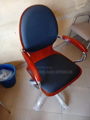 Photo - Beautiful Design Foreign Office Swivel Chair