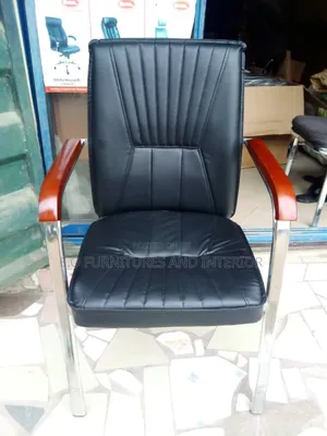 Photo - Beautiful Lovely Foreign Design Office Visitor Chair