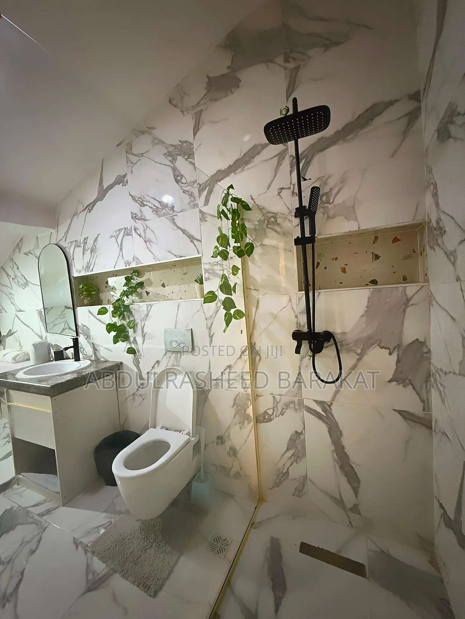 Luxury Studio Apartment With Bathtub